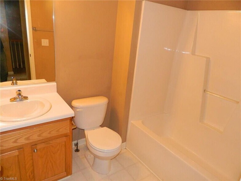 Upstairs Shared Bathroom - 1702 Brittany Way