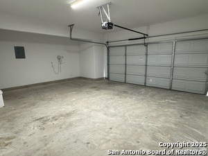 Building Photo - 3249 Hyacinth