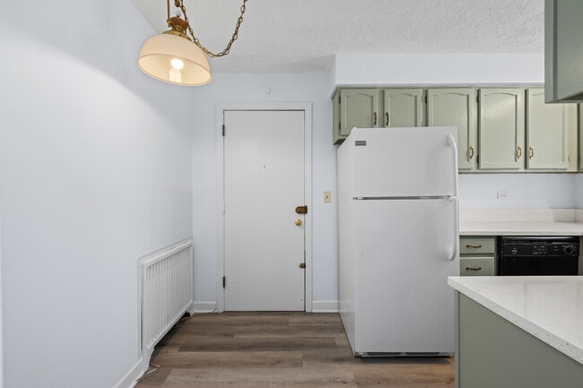 Building Photo - 340 Ridge Ave