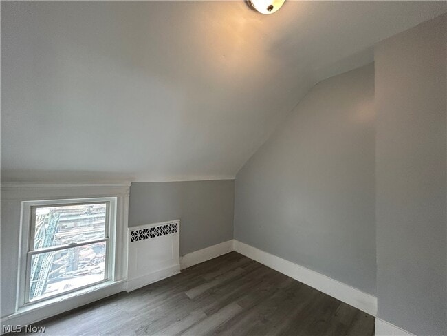Building Photo - 3512 Henritze Ave