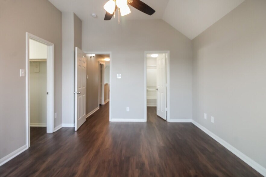 Building Photo - 15474 Bammel Oaks Ct