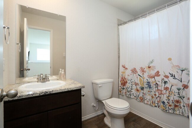 Building Photo - 1153 Barn Swallow Wy