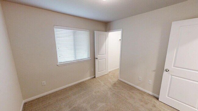 Building Photo - "Charming 3-Bedroom Home in Temple with Modern Granite Touches!"