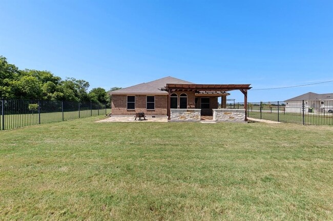 Building Photo - 200 Co Rd 453