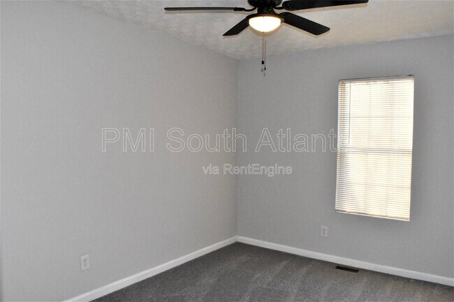 Building Photo - 5798 Strathmoor Manor Cir