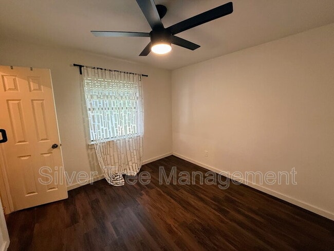 Building Photo - 7716 Pampas Dr
