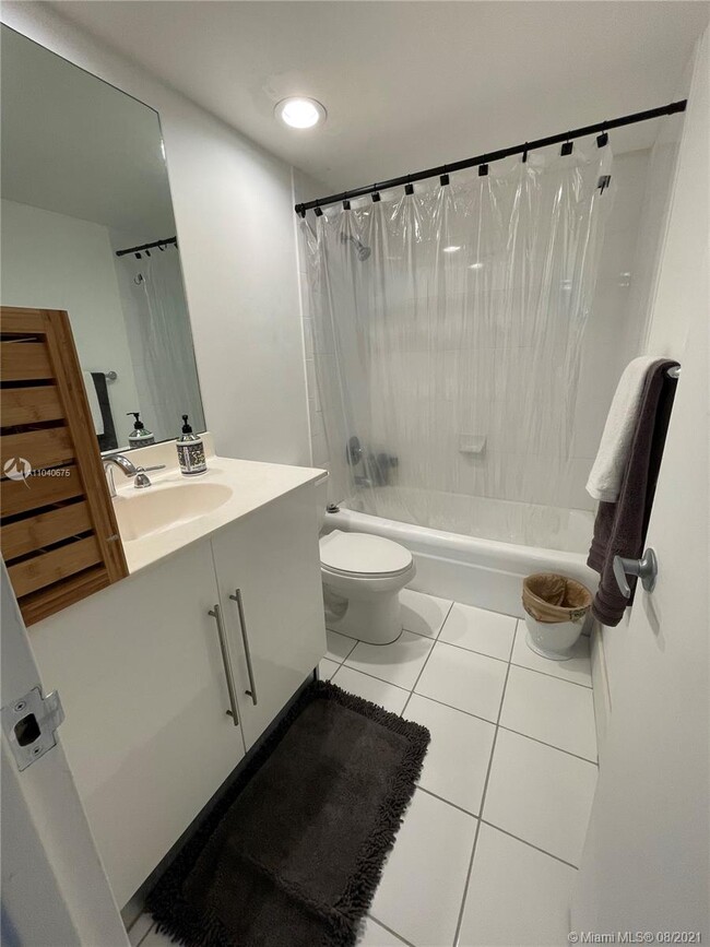 Building Photo - 3001 S Ocean Dr
