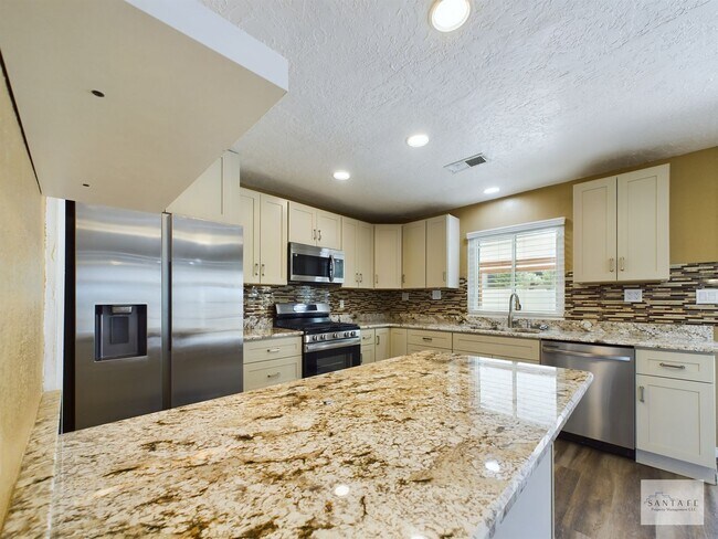 Building Photo - Beautifully Remodeled single Level Home Av...