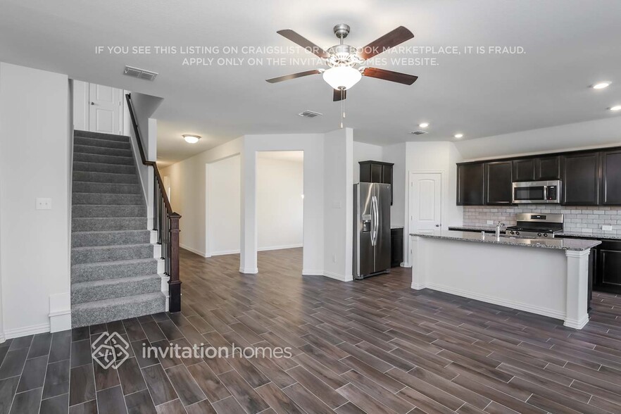 Building Photo - 1317 Rembrandt Dr