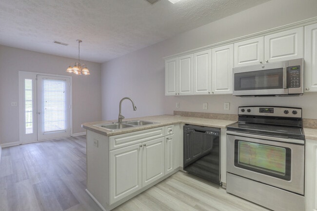 Building Photo - 3001 Hamilton Church Rd