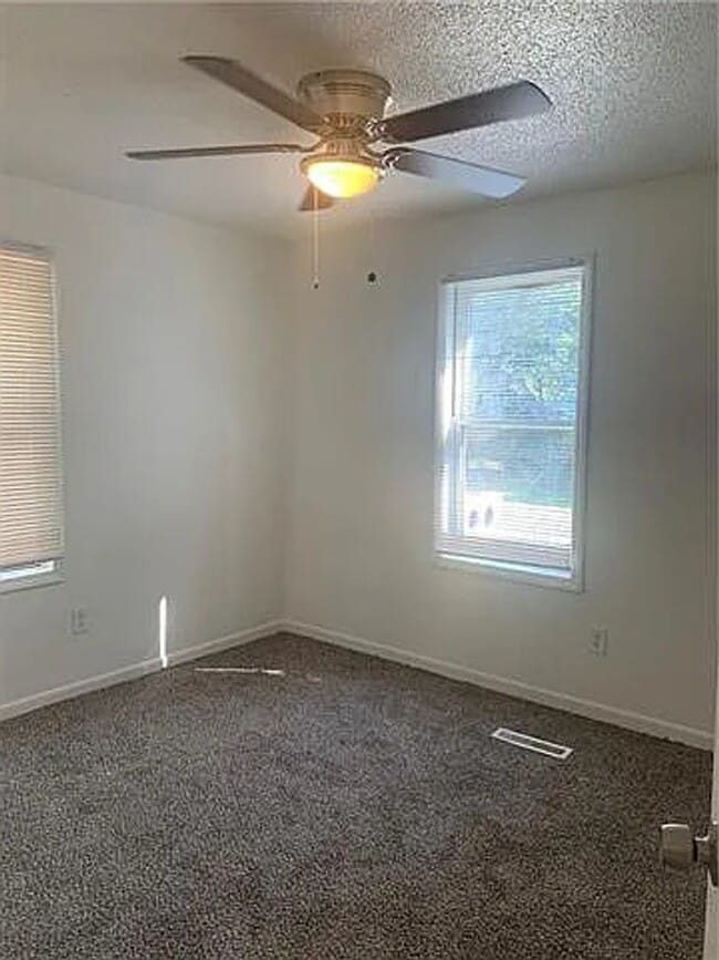 Building Photo - Adorable ranch for rent