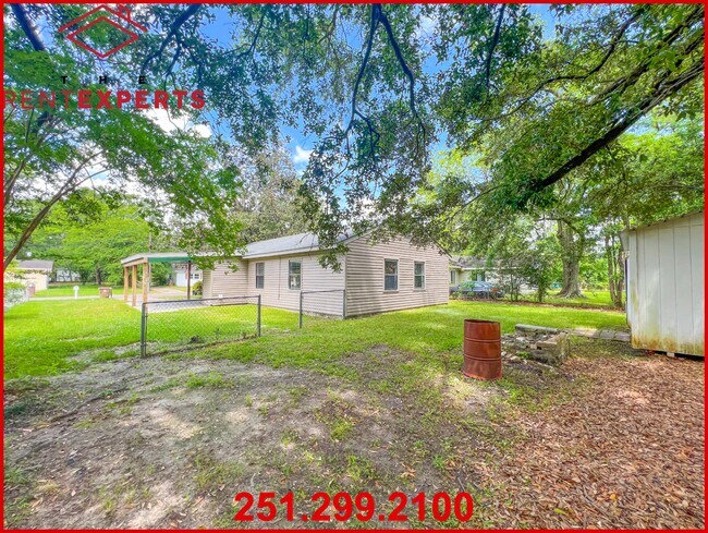 Building Photo - 3015 Farcott St