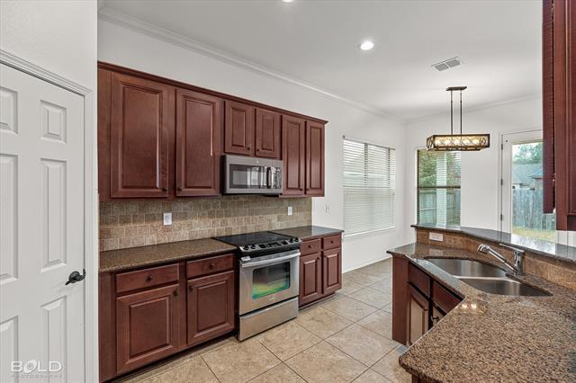 Building Photo - 1124 Crystal Creek Dr