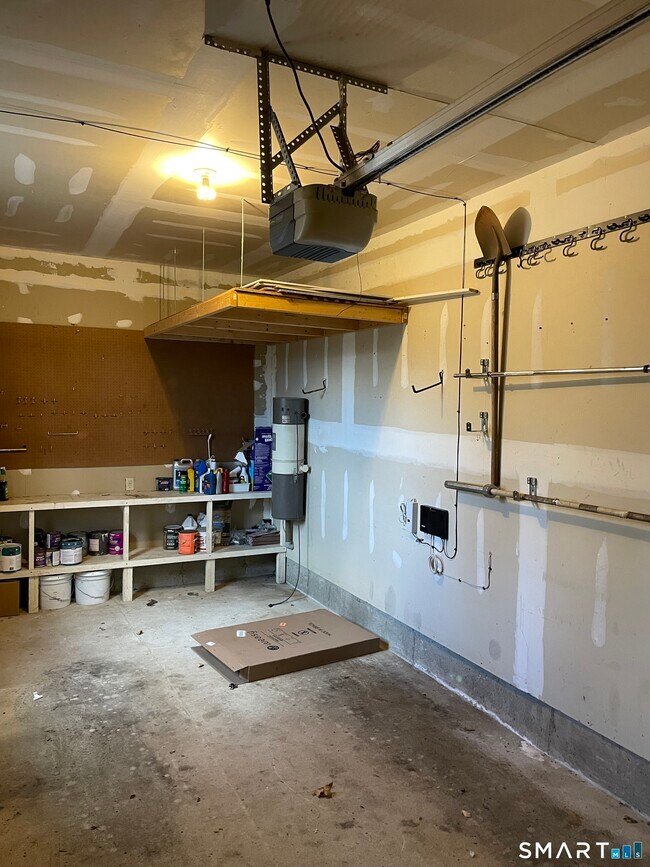 Building Photo - 34 Rossi Ave