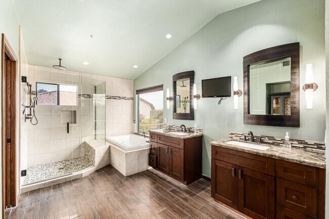 Building Photo - 11238 N 128th Pl