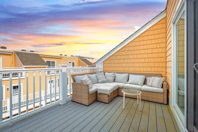 Building Photo - 128 Ashworth Ave