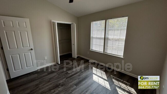 Building Photo - 10B Pointer Ln