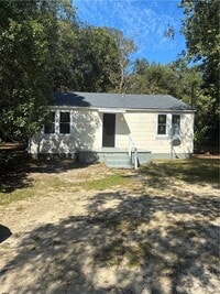 Building Photo - 2850 Edgewood St