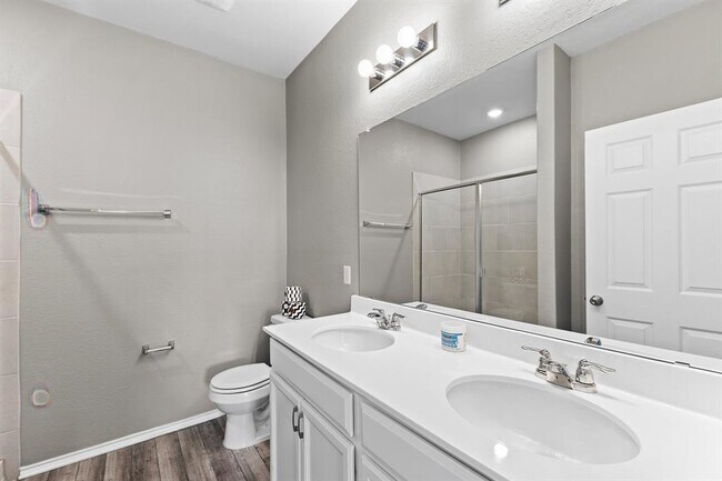 Building Photo - 129 Bracken Fern Ln