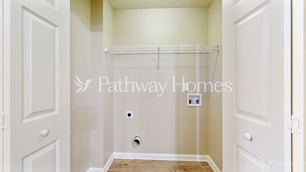 Building Photo - 161 Greystone Cir