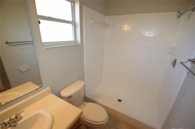 Building Photo - 2762 Gale Rose Dr