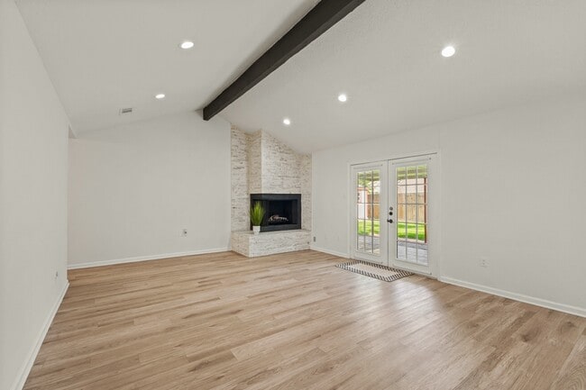 Building Photo - 5322 Inwood Dr
