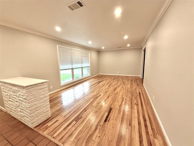 Building Photo - 5026 Redstart St