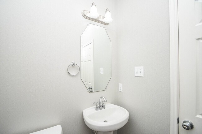 Building Photo - 14327 Mossy Gate Ln