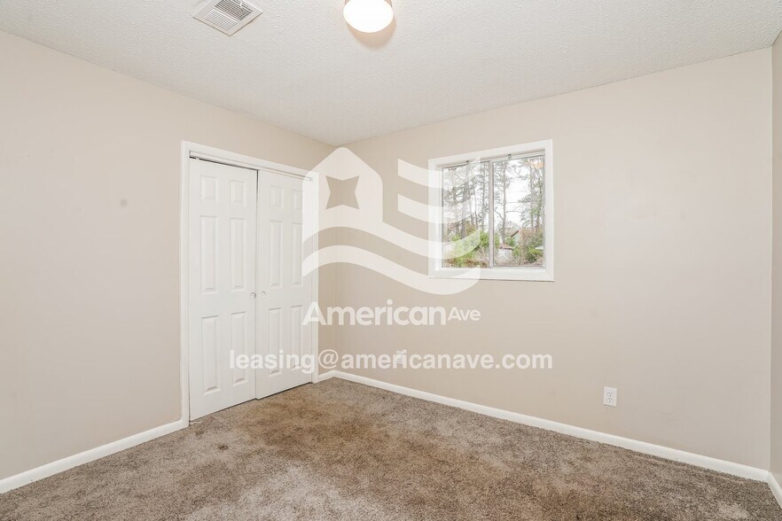 Building Photo - 608 Clemson Dr