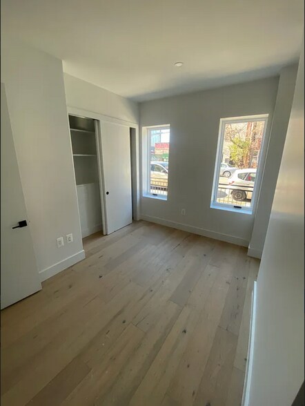 Building Photo - 301 Van Brunt St