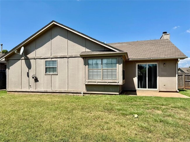 Building Photo - 6300 Westlane