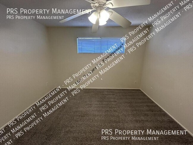 Building Photo - 1857 E University Dr