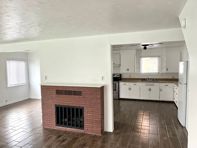 Building Photo - 14318 67th Ave NE