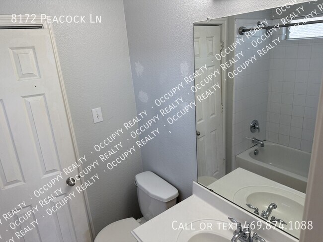 Building Photo - 8172 Peacock Ln