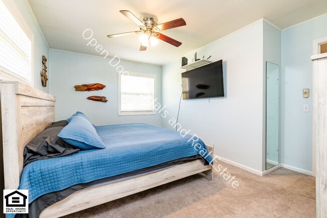 Building Photo - 40 Ln 375 Lake James