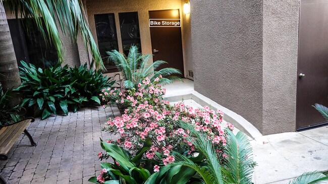 Building Photo - 8300 Manitoba St