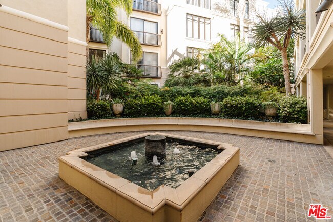 Building Photo - 11847 Gorham Ave