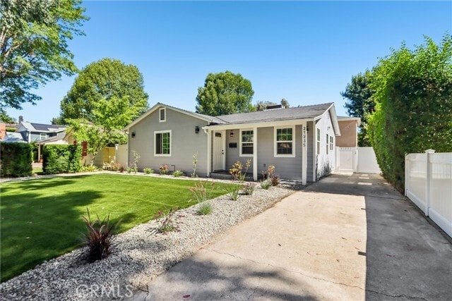 Building Photo - 21233 Lopez St
