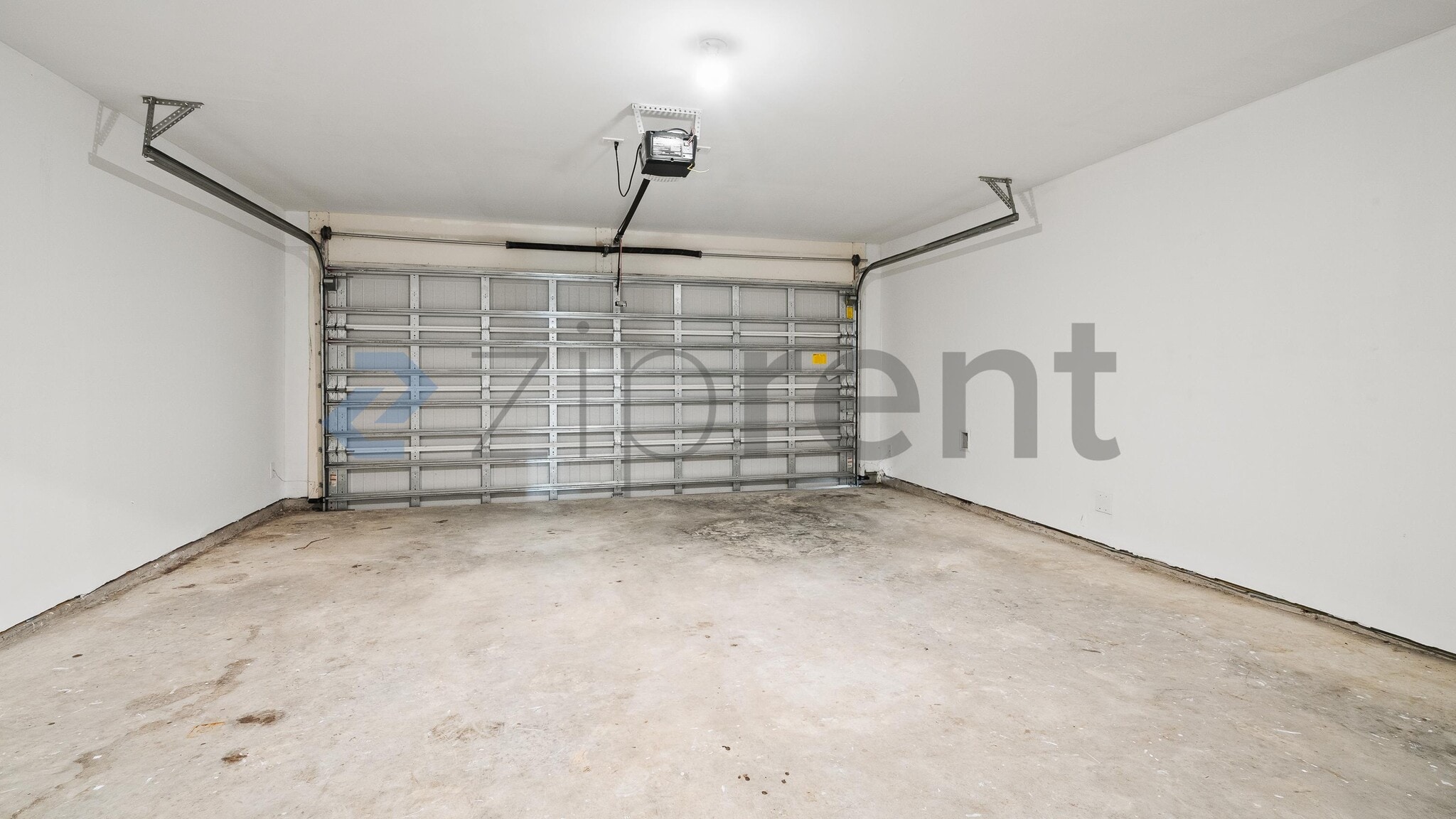 Building Photo - Unit