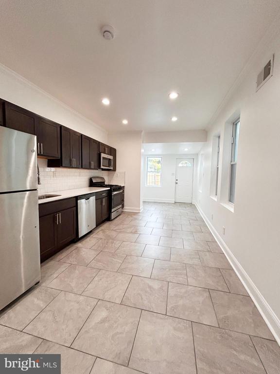 Building Photo - 1241 Orthodox St