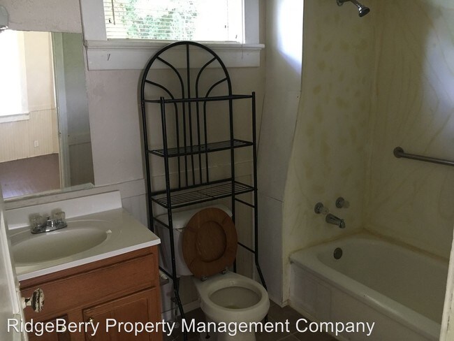 Building Photo - 1 br, 1 bath House - 515 2nd Shannon St.