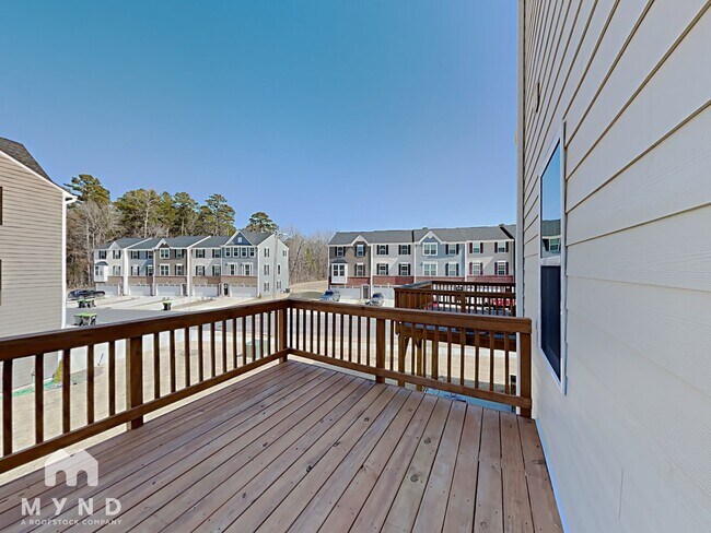 Building Photo - 206 Tamworth Creek