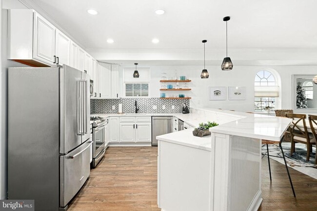 Building Photo - 536 W Montgomery Ave