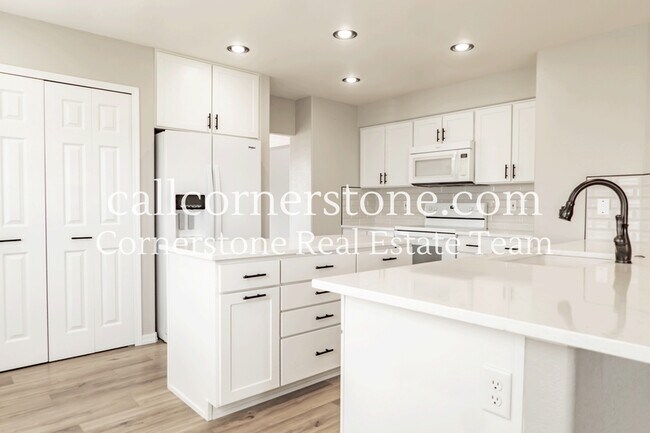Building Photo - 4735 Malcom Ct