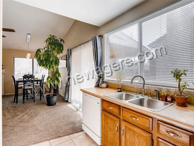 Building Photo - GORGEOUS Renovated Home in Cherry Creek Sc...