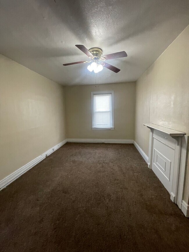 Building Photo - 1408 Methyl St