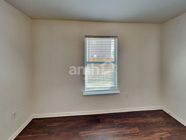 Building Photo - 7827 Copper Hollow