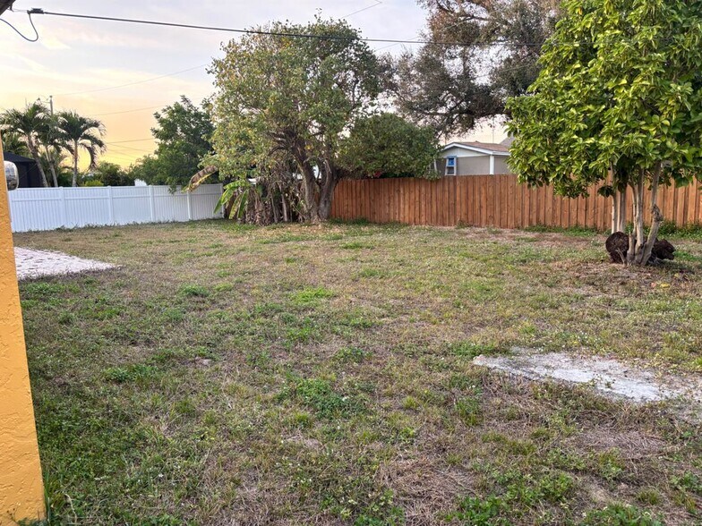 Building Photo - 2111 Hancock Bridge Pkwy