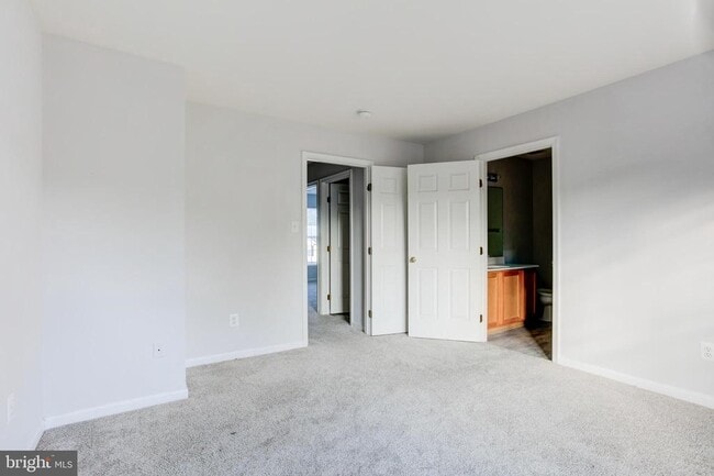 Building Photo - 4014 Fountain Bridge Ct