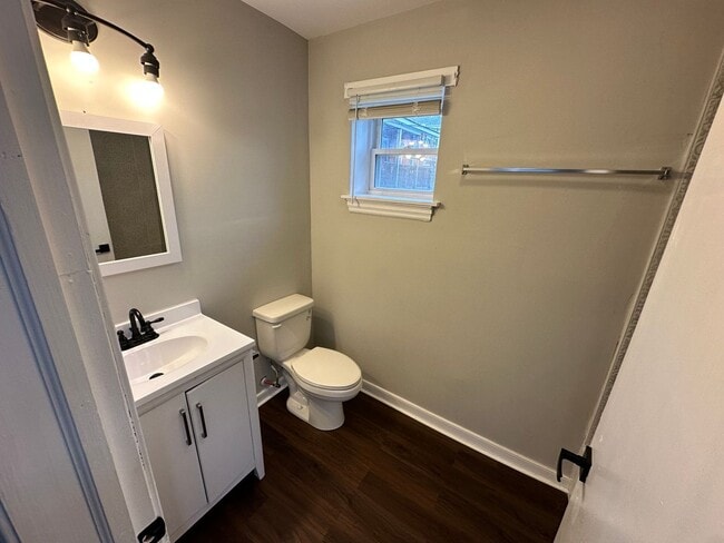 Building Photo - 3509 Park Ave